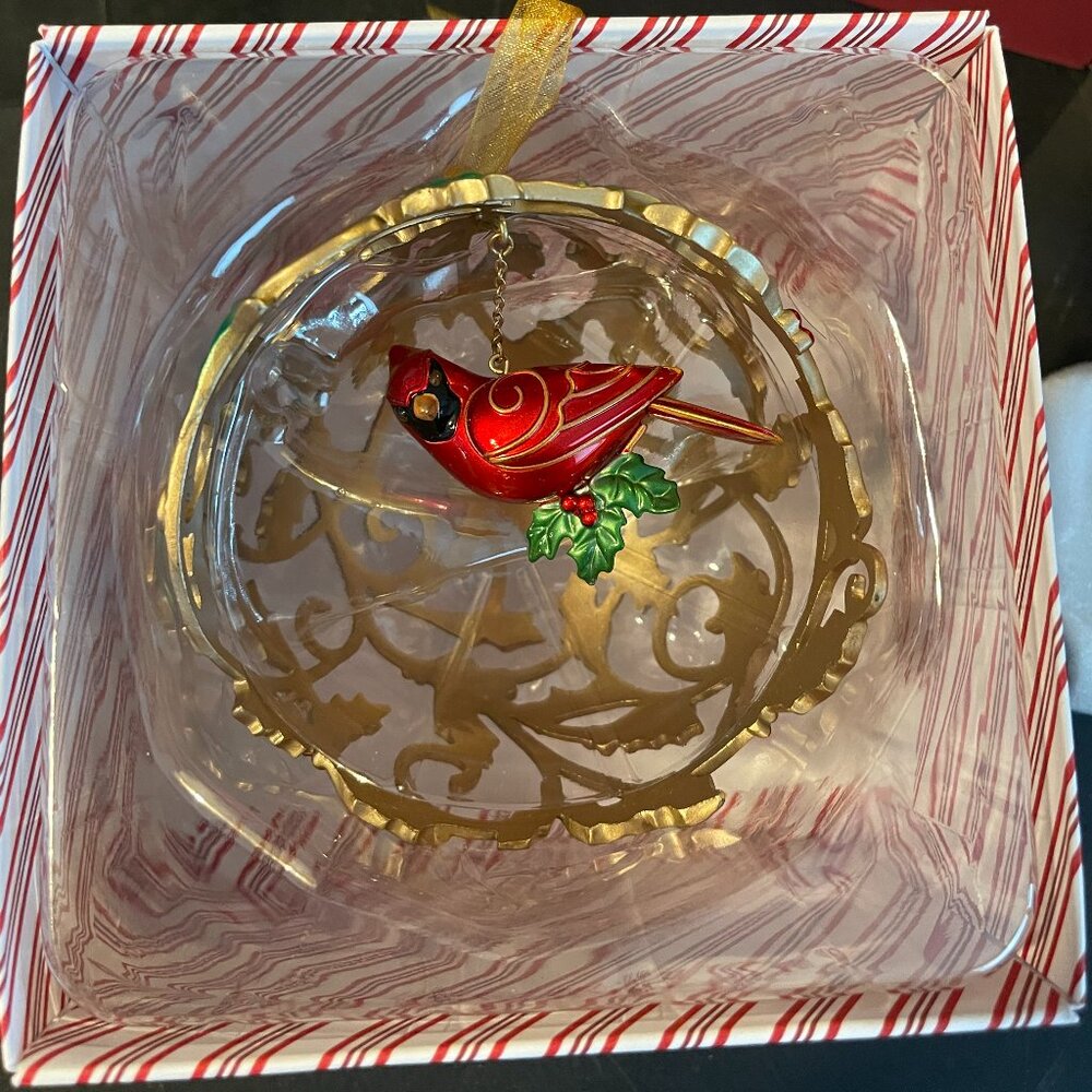 NIB 2019 Hallmark Keepsake Majestic Cardinal Male Gold Ornament Metal (110)